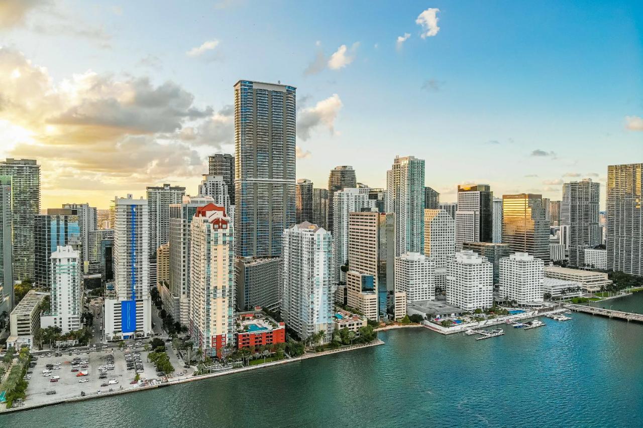 The Club At Brickell Bay Luxury Suites Miami Exteriör bild