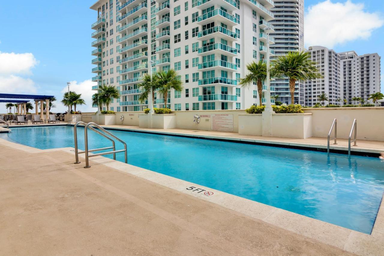 The Club At Brickell Bay Luxury Suites Miami Exteriör bild