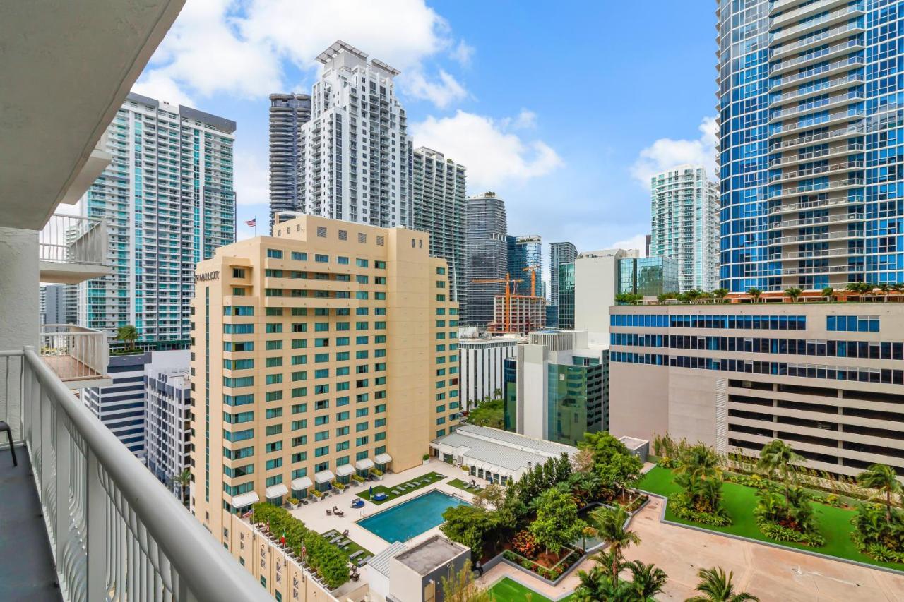 The Club At Brickell Bay Luxury Suites Miami Exteriör bild