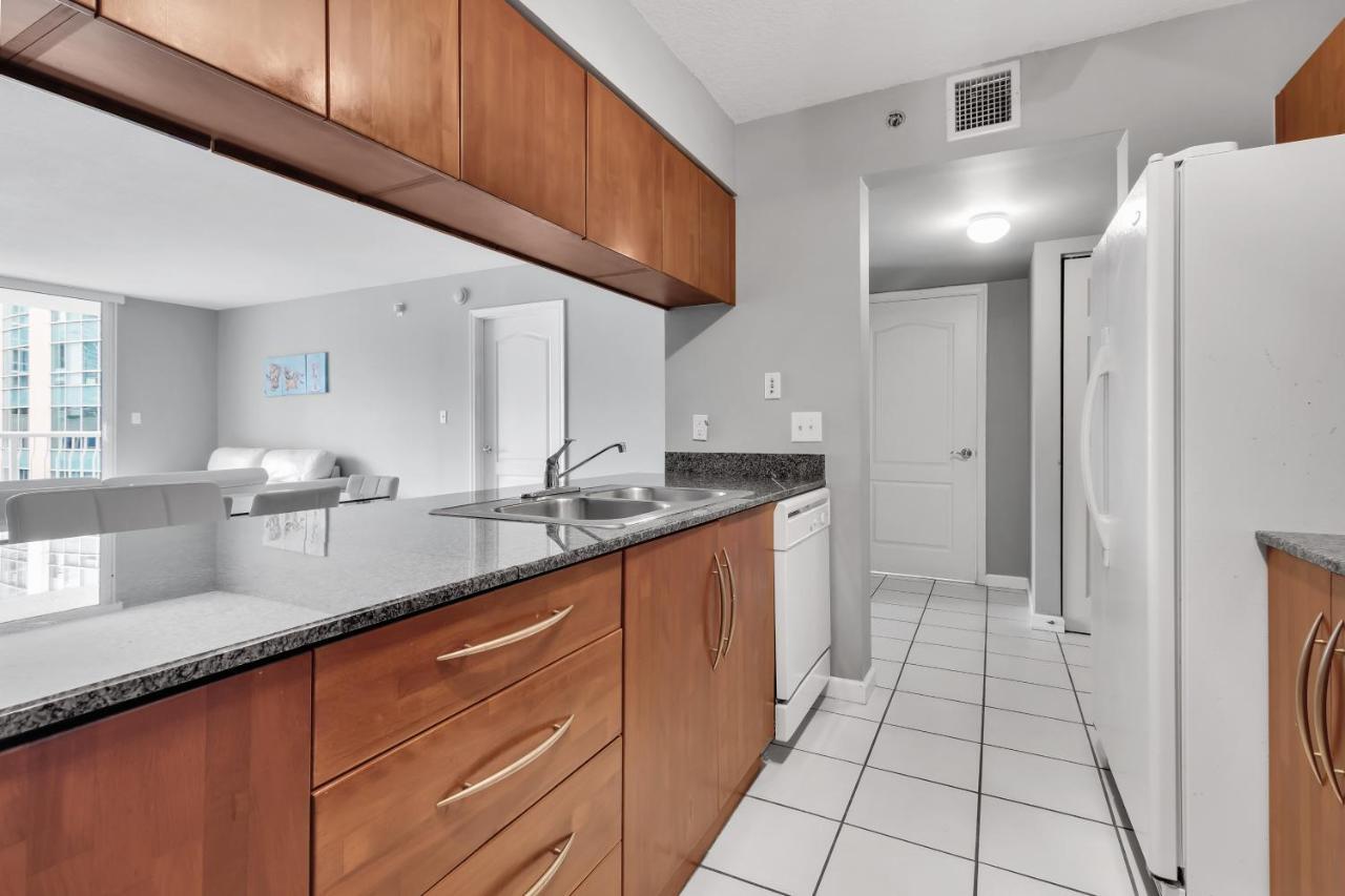 The Club At Brickell Bay Luxury Suites Miami Exteriör bild